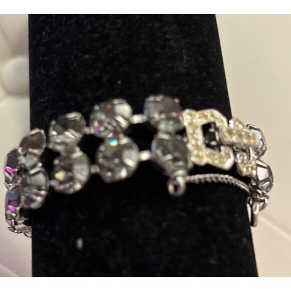 Vintage Weiss Rhinestone Bracelet With Double Row & Clasp Detail Marked sparkles - Picture 10 of 16